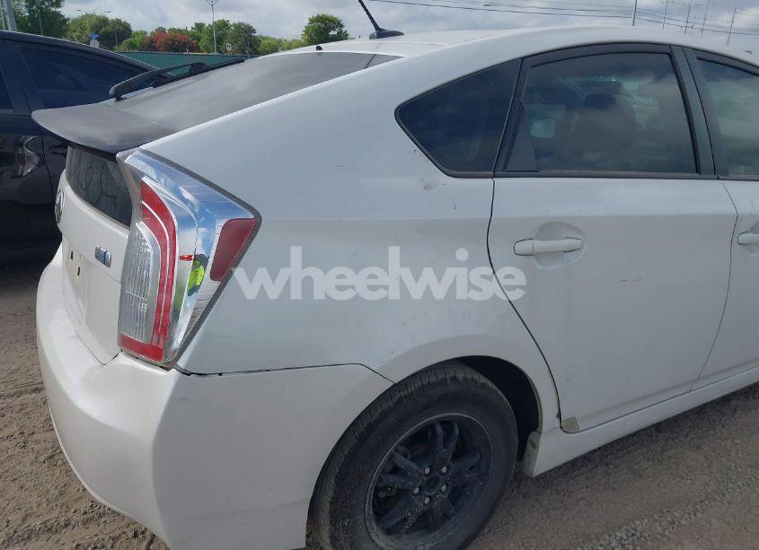 Photo 17 of 2013 Toyota Prius THREE (VIN JTDKN3DU8D5579529)