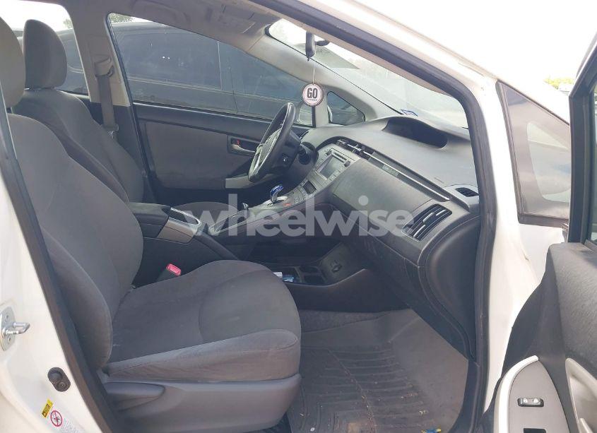 Photo 5 of 2013 Toyota Prius THREE (VIN JTDKN3DU8D5579529)