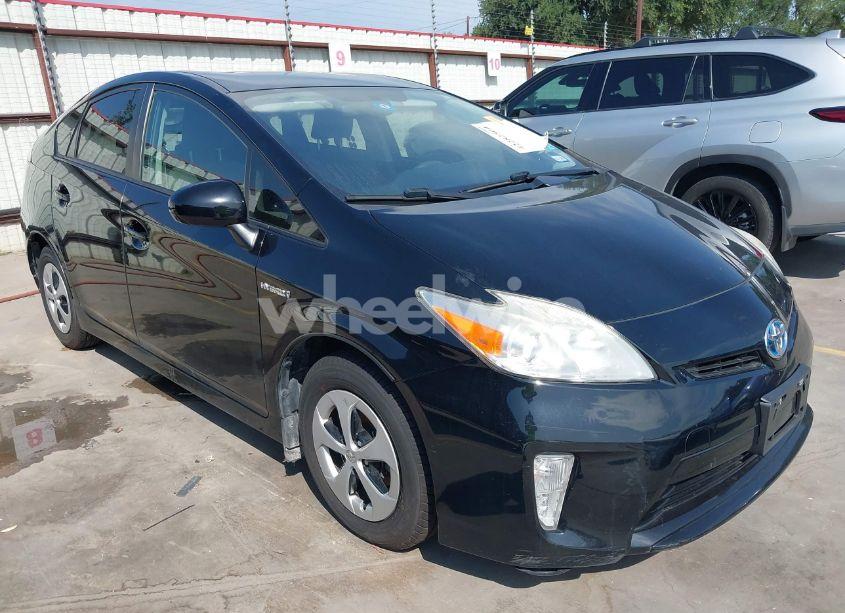 2013 Toyota Prius TWO (VIN JTDKN3DU8D5582592) main photo