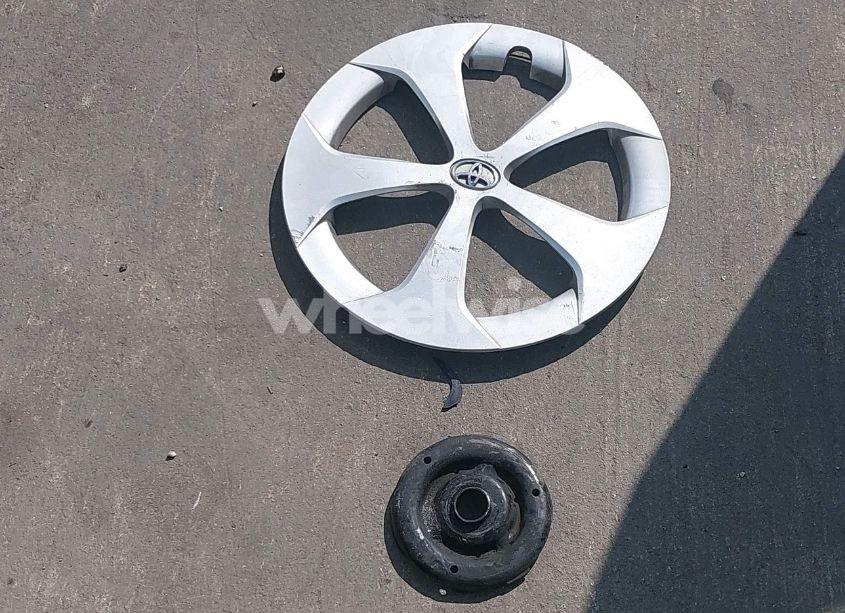 Photo 12 of 2013 Toyota Prius TWO (VIN JTDKN3DU8D5582592)