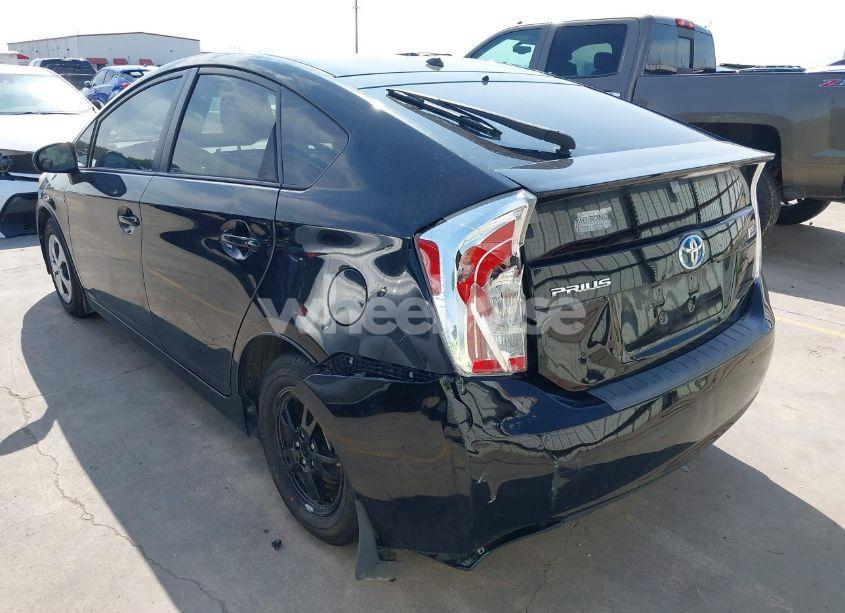 Photo 3 of 2013 Toyota Prius TWO (VIN JTDKN3DU8D5582592)