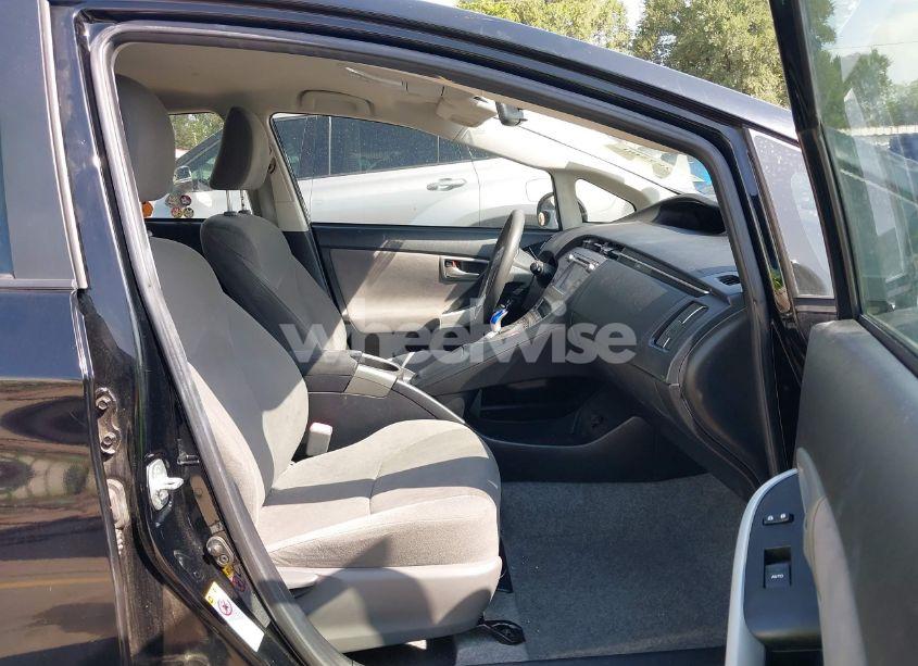 Photo 5 of 2013 Toyota Prius TWO (VIN JTDKN3DU8D5582592)