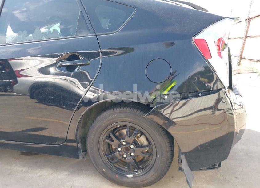 Photo 6 of 2013 Toyota Prius TWO (VIN JTDKN3DU8D5582592)