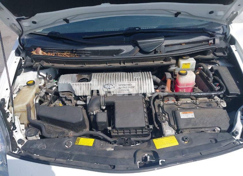 Photo 10 of 2013 Toyota Prius TWO (VIN JTDKN3DU8D5582639)