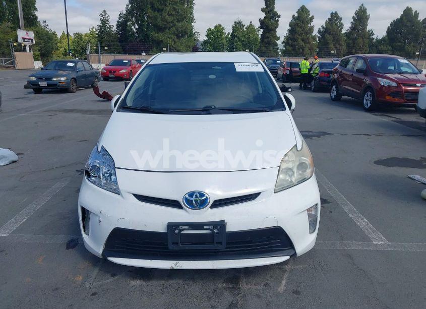 Photo 12 of 2013 Toyota Prius TWO (VIN JTDKN3DU8D5582639)