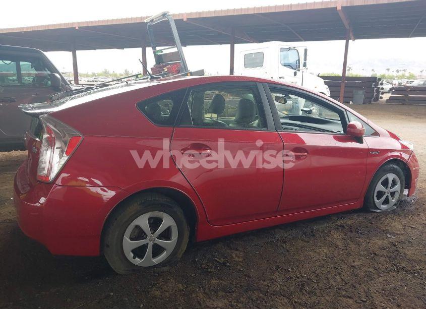 Photo 13 of 2014 Toyota Prius FOUR (VIN JTDKN3DU8E1765449)