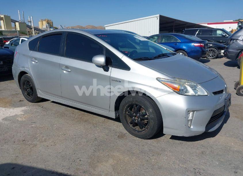 2014 Toyota Prius FOUR (VIN JTDKN3DU8E1808381) main photo