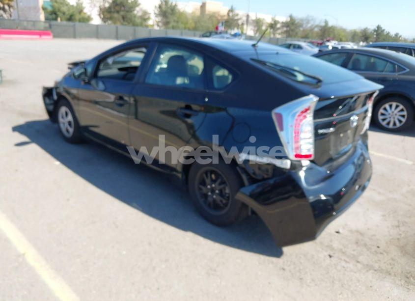 Photo 3 of 2015 Toyota Prius TWO (VIN JTDKN3DU8F0438461)