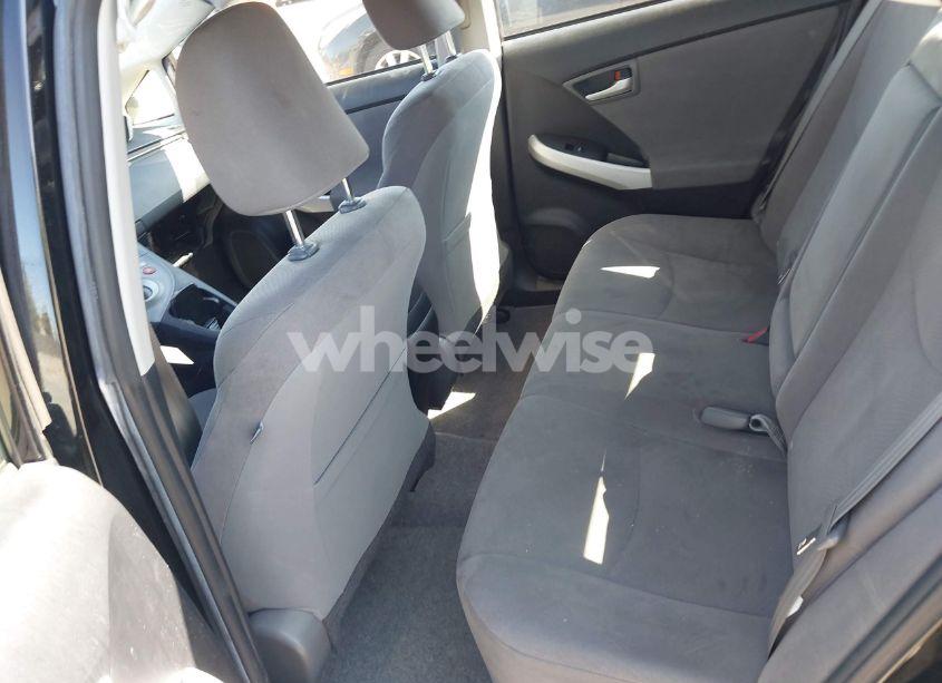 Photo 8 of 2015 Toyota Prius TWO (VIN JTDKN3DU8F0438461)