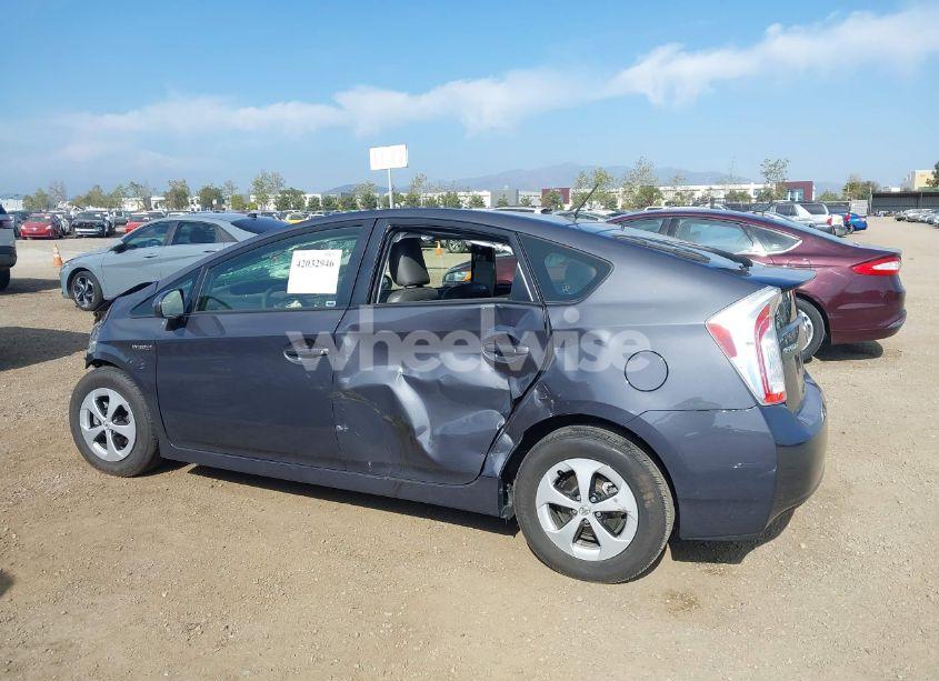 Photo 15 of 2015 Toyota Prius (VIN JTDKN3DU8F0476790)