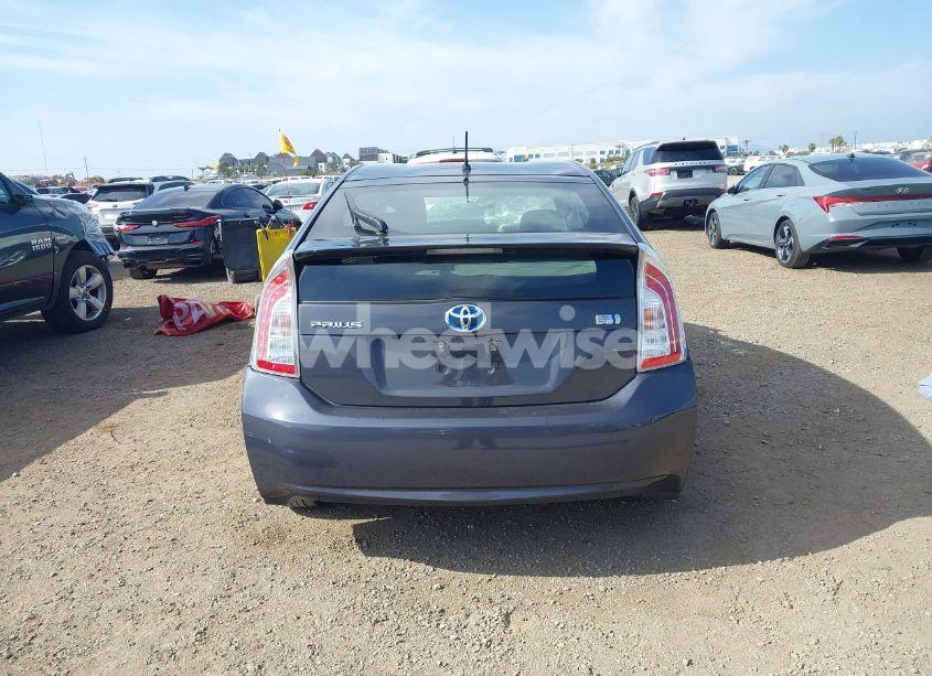 Photo 17 of 2015 Toyota Prius (VIN JTDKN3DU8F0476790)