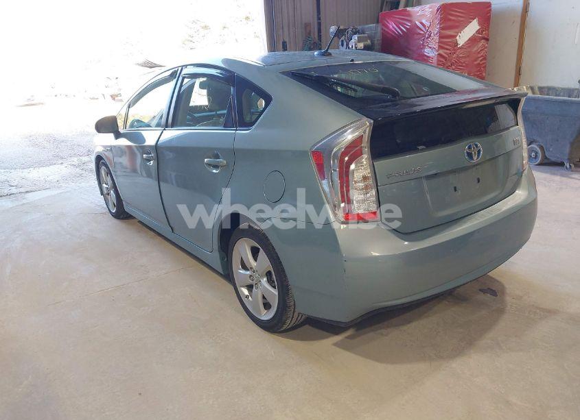 Photo 3 of 2015 Toyota Prius FIVE (VIN JTDKN3DU8F1904156)