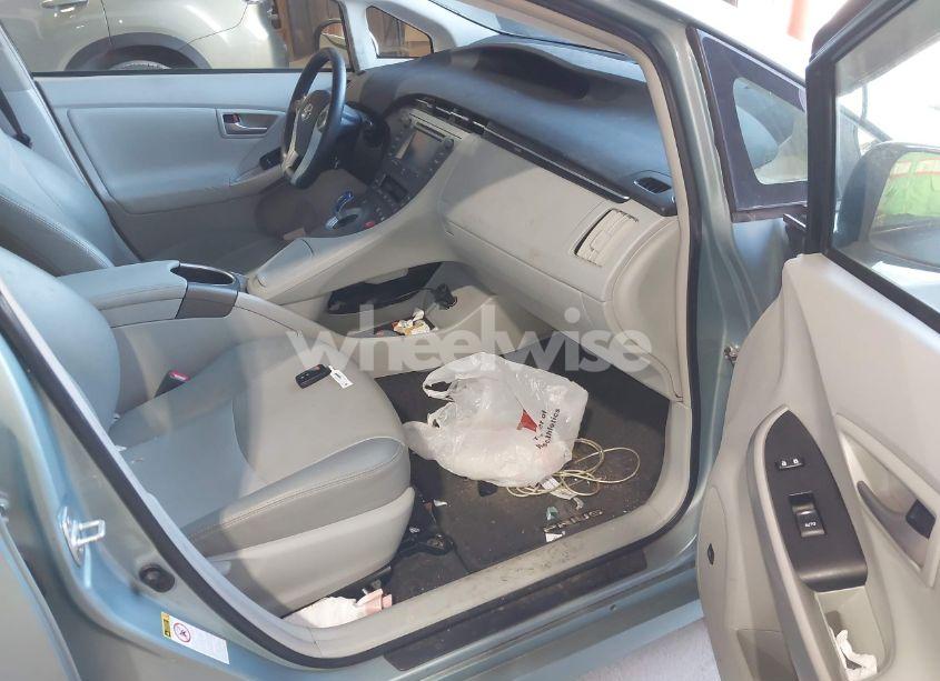 Photo 5 of 2015 Toyota Prius FIVE (VIN JTDKN3DU8F1904156)