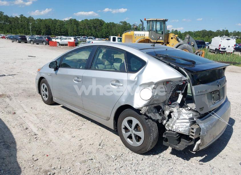 Photo 3 of 2015 Toyota Prius FIVE/FOUR/PERSONA SERIES SPECIAL EDITION/THREE/TWO (VIN JTDKN3DU8F1971128)