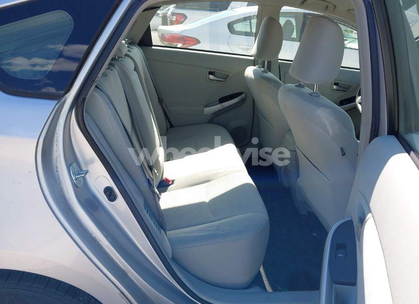 Photo 8 of 2015 Toyota Prius FIVE/FOUR/PERSONA SERIES SPECIAL EDITION/THREE/TWO (VIN JTDKN3DU8F1971128)