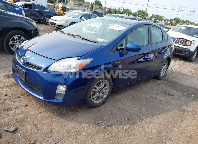 Photo 2 of 2010 Toyota Prius III (VIN JTDKN3DU9A0014389)