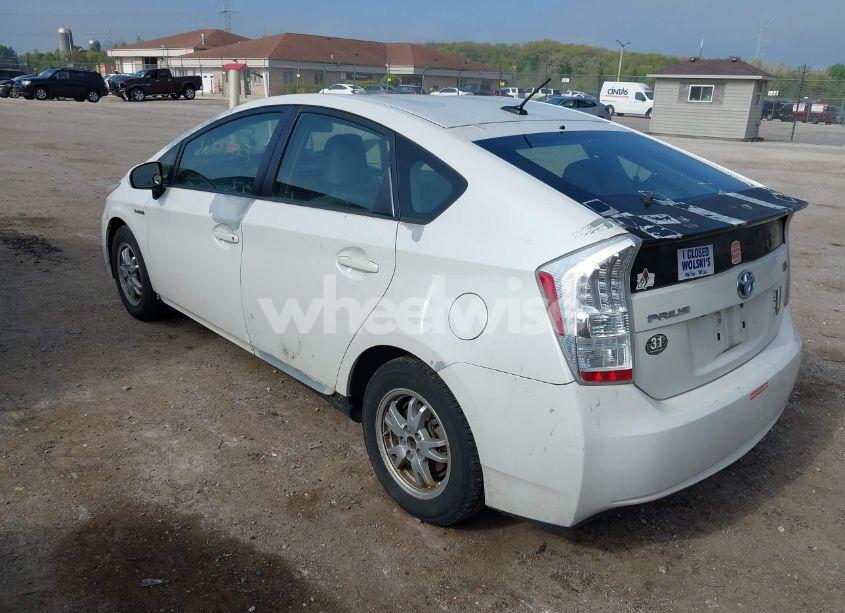 Photo 3 of 2010 Toyota Prius III (VIN JTDKN3DU9A0025327)