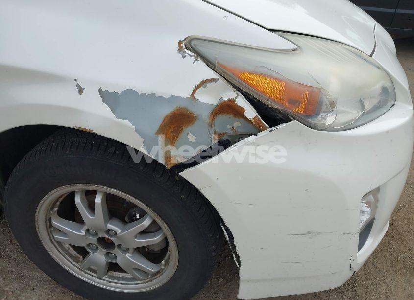 Photo 6 of 2010 Toyota Prius III (VIN JTDKN3DU9A0025327)