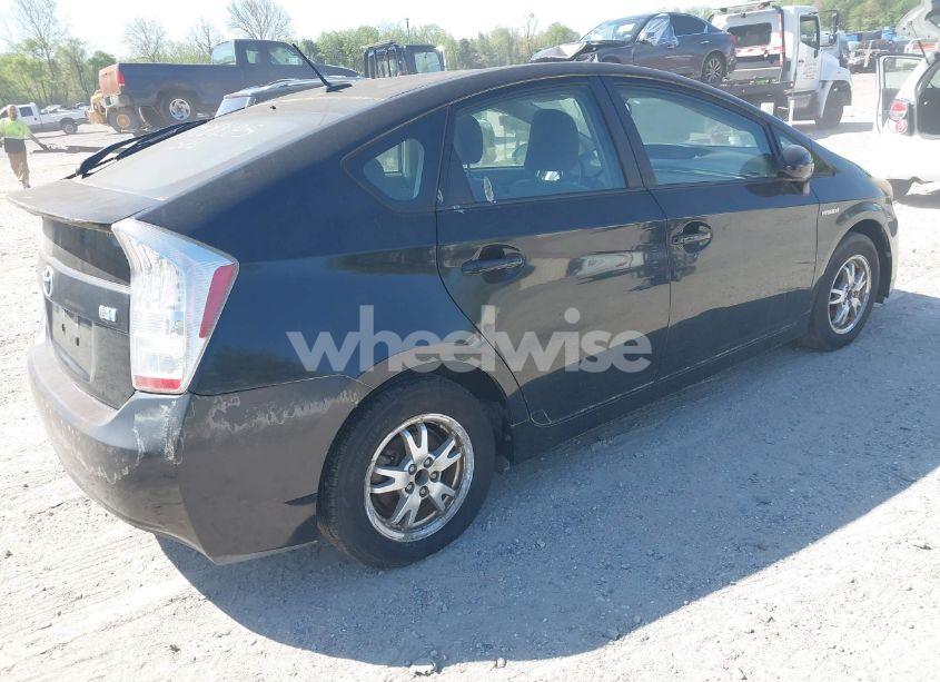 Photo 4 of 2010 Toyota Prius II (VIN JTDKN3DU9A0037557)