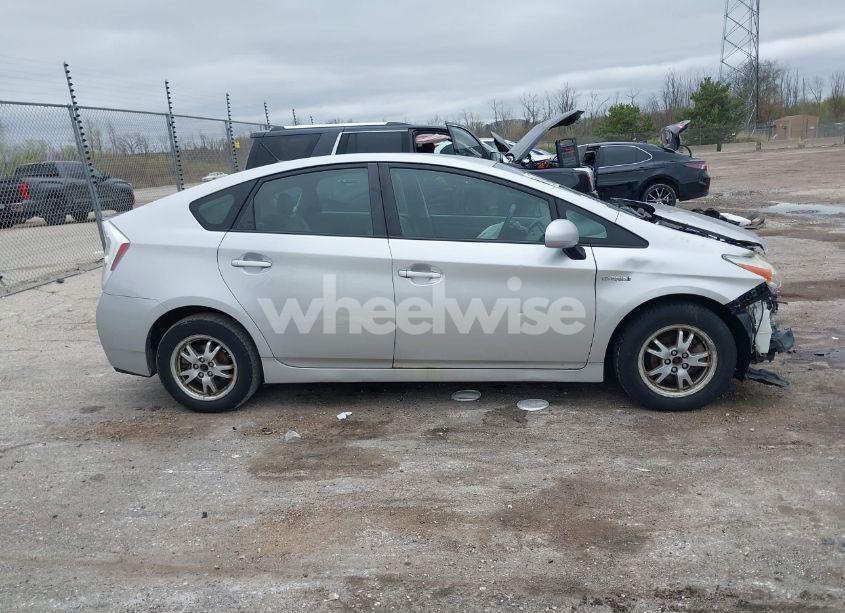 Photo 14 of 2010 Toyota Prius II (VIN JTDKN3DU9A0064967)