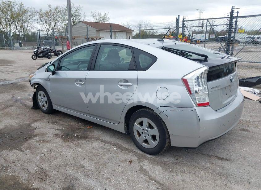 Photo 3 of 2010 Toyota Prius II (VIN JTDKN3DU9A0064967)
