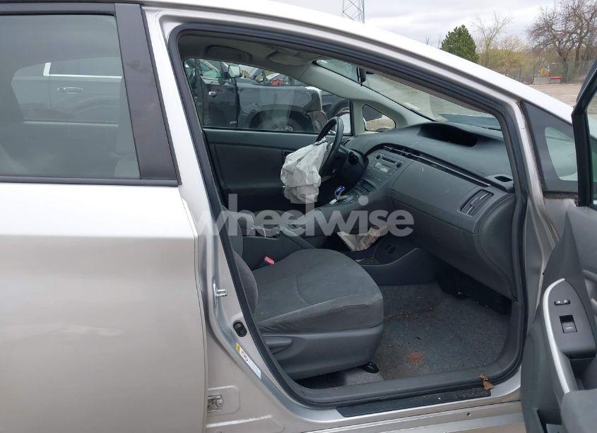 Photo 5 of 2010 Toyota Prius II (VIN JTDKN3DU9A0064967)