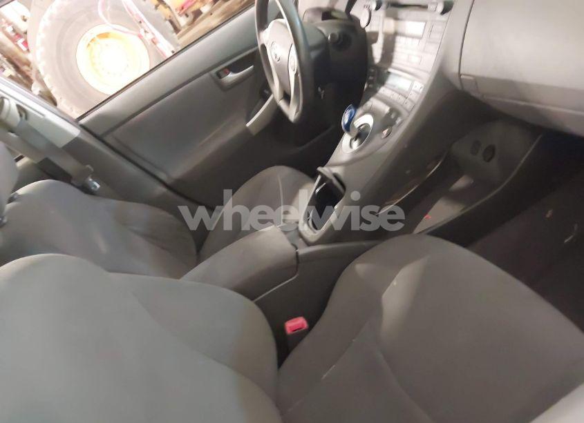 Photo 5 of 2010 Toyota Prius II (VIN JTDKN3DU9A0071322)