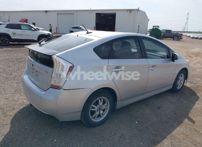 Photo 4 of 2010 Toyota Prius II (VIN JTDKN3DU9A0192142)