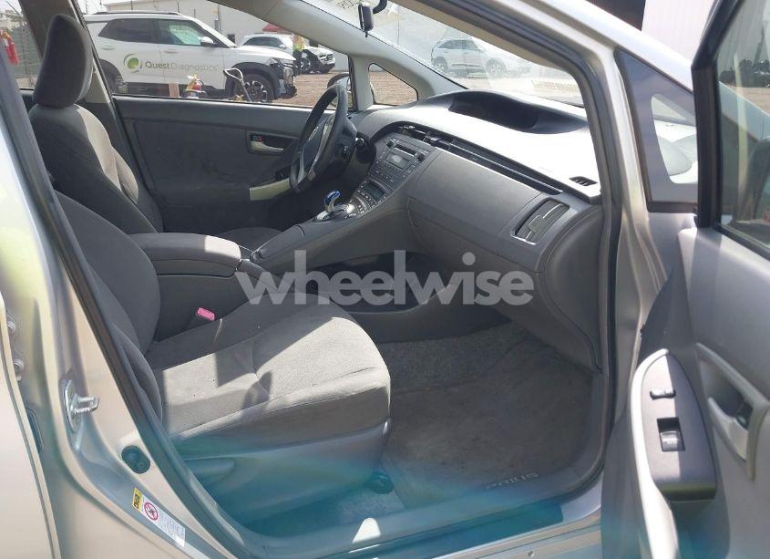 Photo 5 of 2010 Toyota Prius II (VIN JTDKN3DU9A0192142)