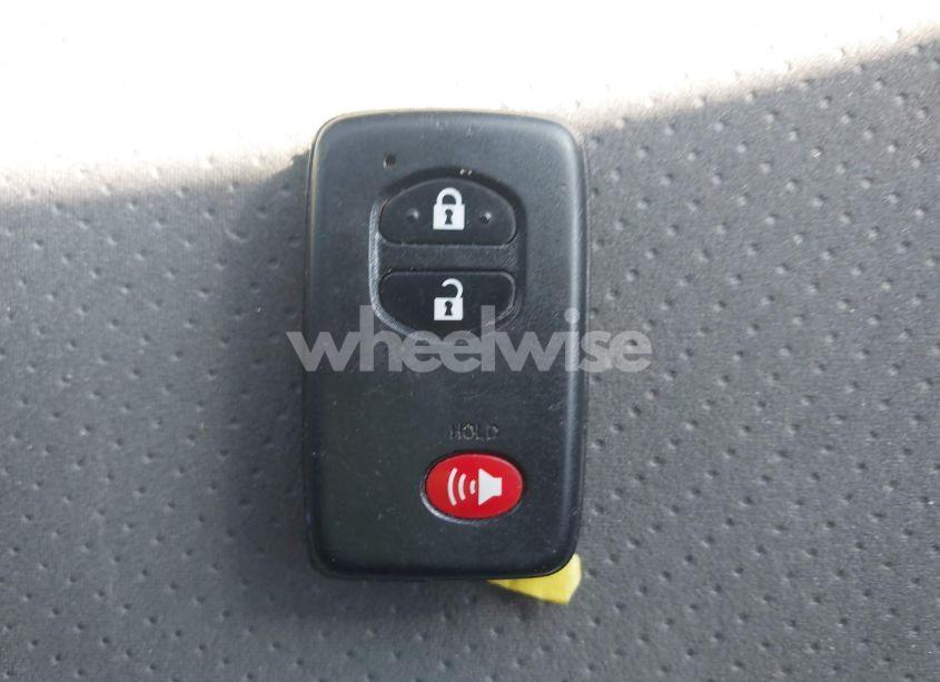 Photo 11 of 2010 Toyota Prius III (VIN JTDKN3DU9A5176655)