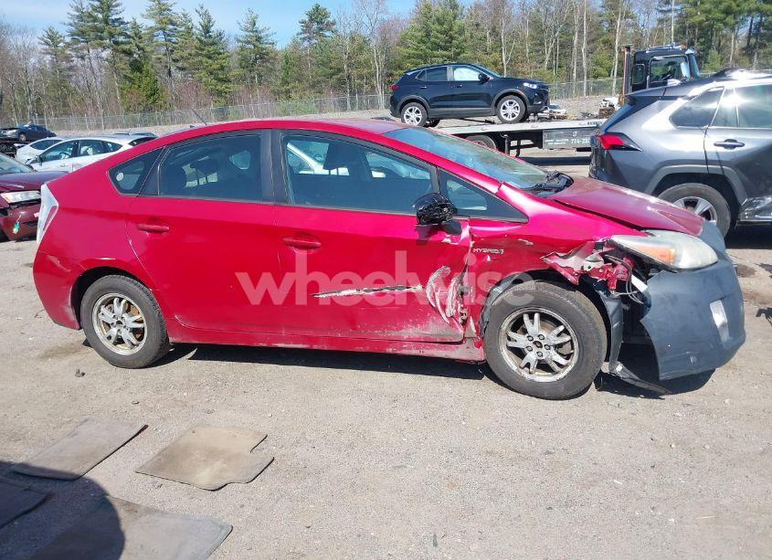 Photo 6 of 2010 Toyota Prius III (VIN JTDKN3DU9A5176655)