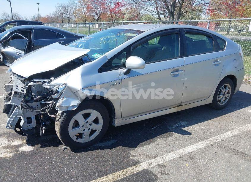 Photo 2 of 2011 Toyota Prius THREE (VIN JTDKN3DU9B0249862)