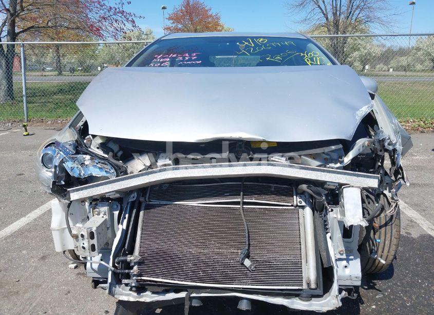 Photo 6 of 2011 Toyota Prius THREE (VIN JTDKN3DU9B0249862)