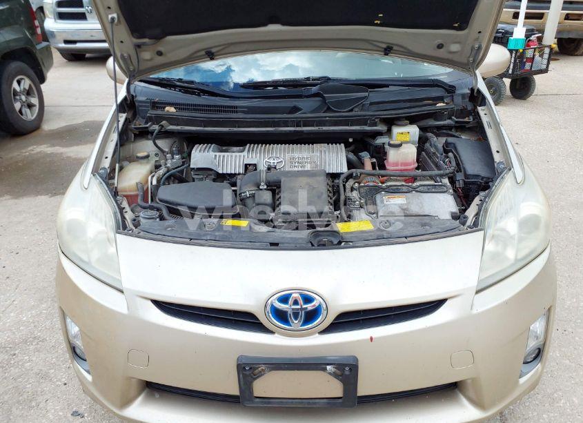 Photo 10 of 2011 Toyota Prius THREE (VIN JTDKN3DU9B0295658)