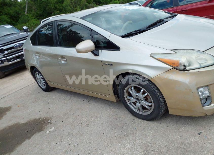 Photo 13 of 2011 Toyota Prius THREE (VIN JTDKN3DU9B0295658)