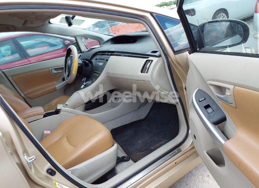 Photo 5 of 2011 Toyota Prius THREE (VIN JTDKN3DU9B0295658)