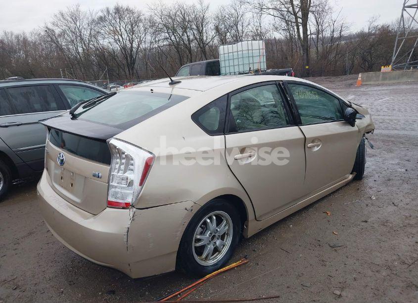 Photo 4 of 2011 Toyota Prius THREE (VIN JTDKN3DU9B0307680)