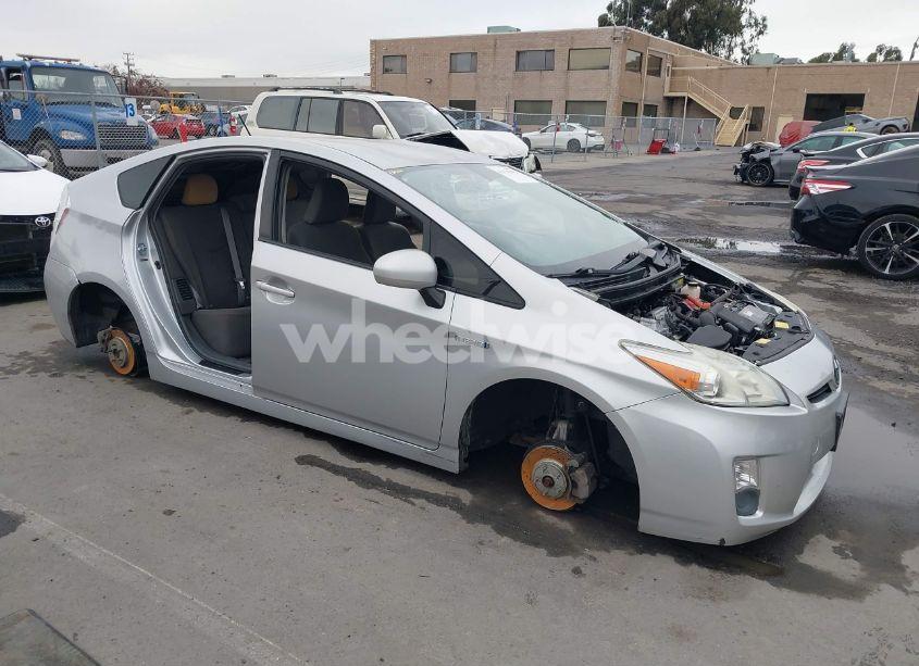 2011 Toyota Prius (VIN JTDKN3DU9B1476883) main photo