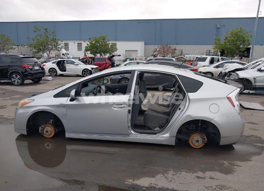 Photo 14 of 2011 Toyota Prius (VIN JTDKN3DU9B1476883)