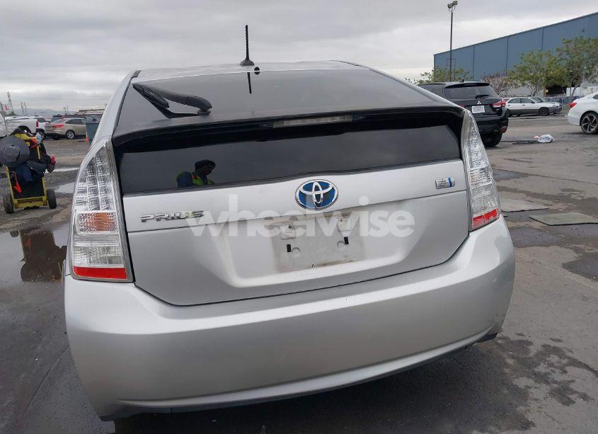 Photo 16 of 2011 Toyota Prius (VIN JTDKN3DU9B1476883)