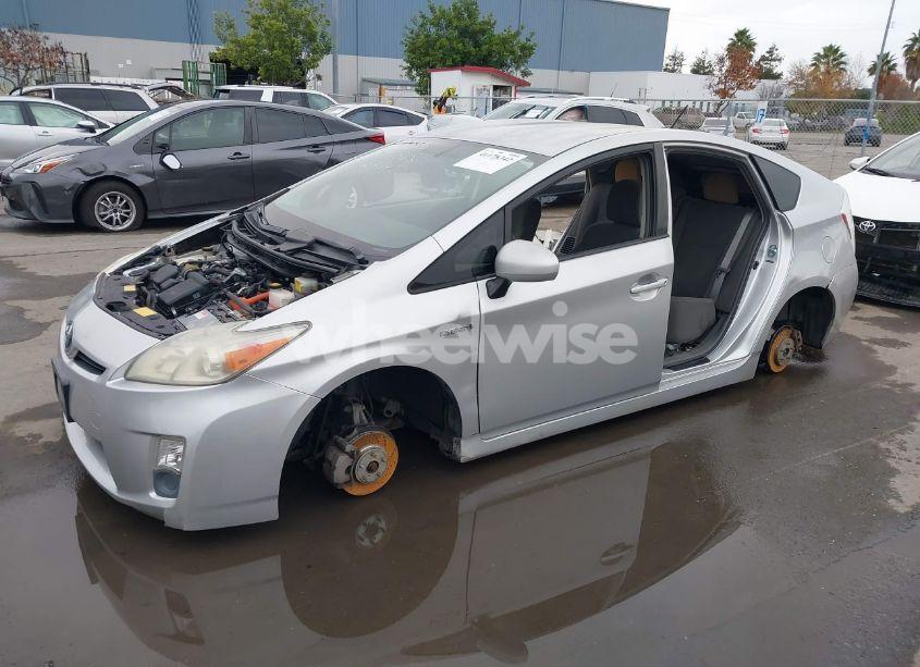 Photo 2 of 2011 Toyota Prius (VIN JTDKN3DU9B1476883)