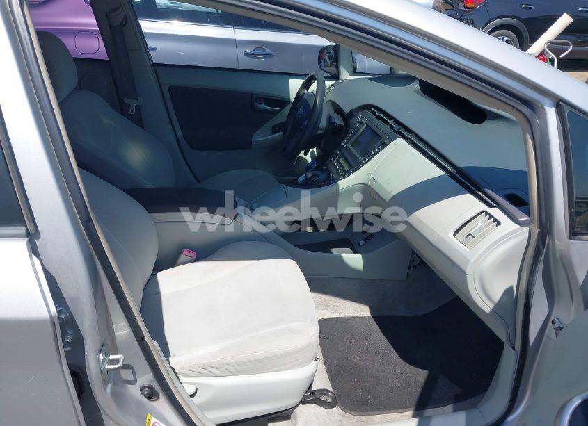 Photo 5 of 2011 Toyota Prius THREE (VIN JTDKN3DU9B5324532)