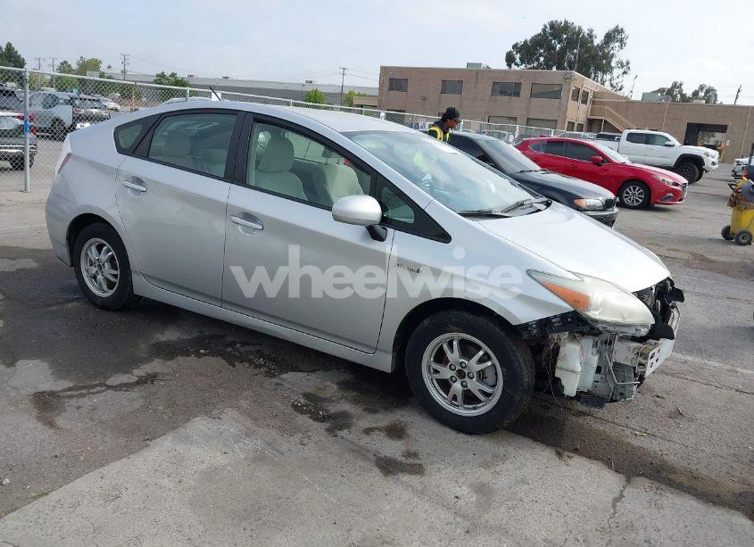 2011 Toyota Prius TWO (VIN JTDKN3DU9B5327320) main photo