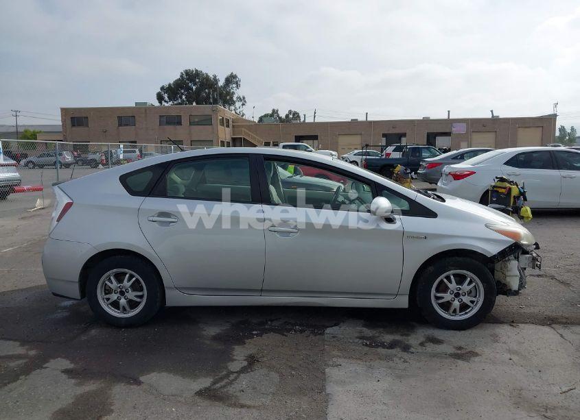 Photo 14 of 2011 Toyota Prius TWO (VIN JTDKN3DU9B5327320)
