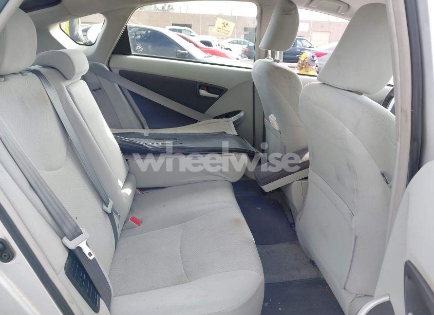 Photo 8 of 2011 Toyota Prius TWO (VIN JTDKN3DU9B5327320)