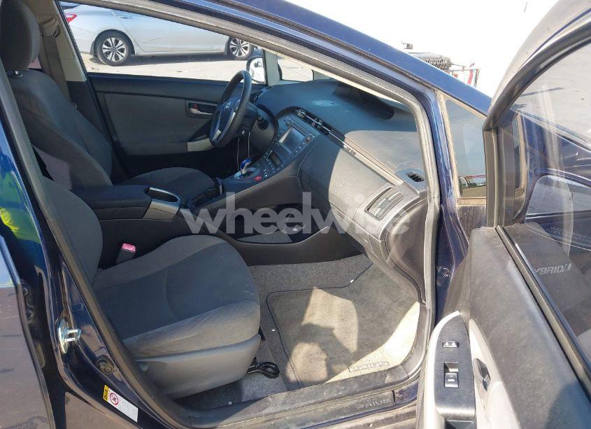 Photo 5 of 2012 Toyota Prius THREE (VIN JTDKN3DU9C1480952)