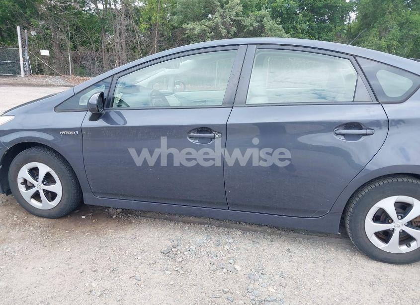 Photo 14 of 2012 Toyota Prius TWO (VIN JTDKN3DU9C1568304)