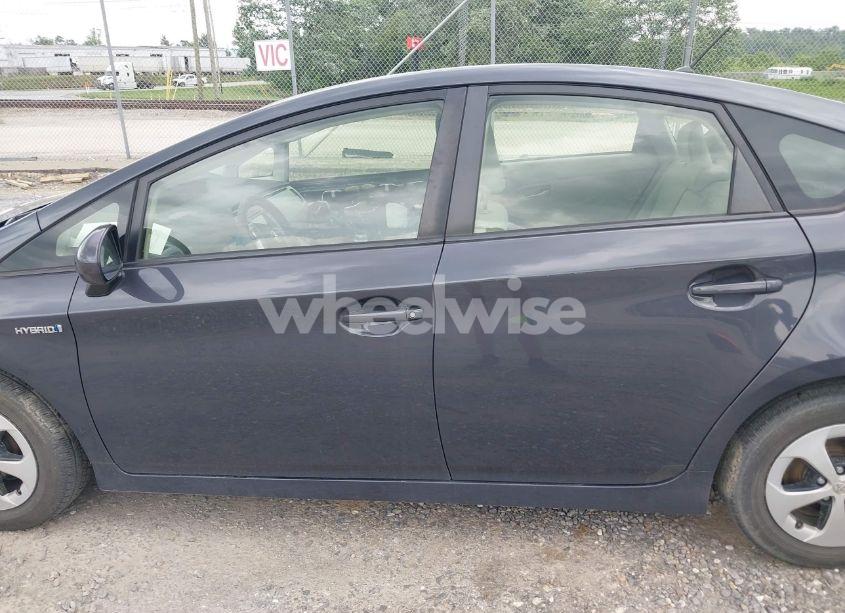 Photo 15 of 2012 Toyota Prius TWO (VIN JTDKN3DU9C5386417)