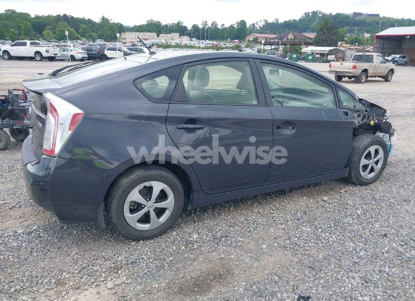 Photo 4 of 2012 Toyota Prius TWO (VIN JTDKN3DU9C5386417)