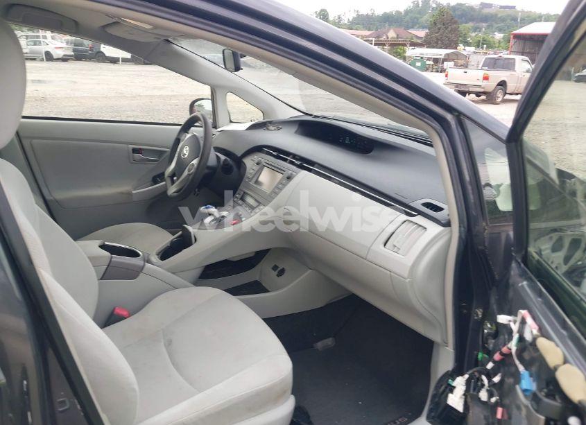 Photo 5 of 2012 Toyota Prius TWO (VIN JTDKN3DU9C5386417)